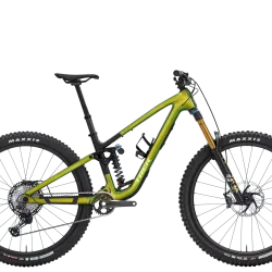 Trek Fuel LX 9.8 XT Gen7 kerékpár