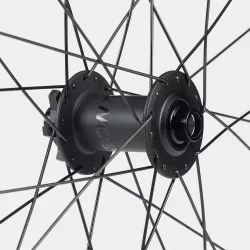 Bontrager LineComp30 első kerék 29 TLR