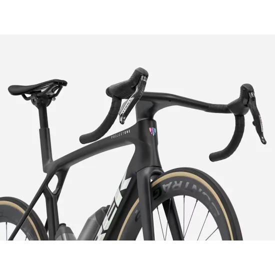 Trek Madone SLR 7 AXS Gen8 kerékpár